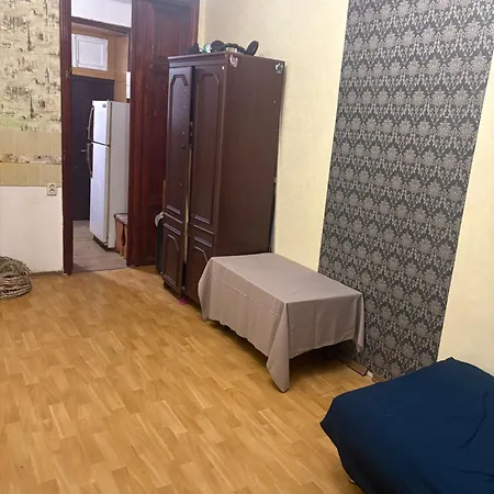 на еврейской *